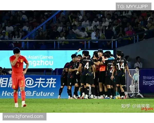 杭州足球队的节奏解析与未来发展展望 杭州足球队的节奏解析与未来发展展望